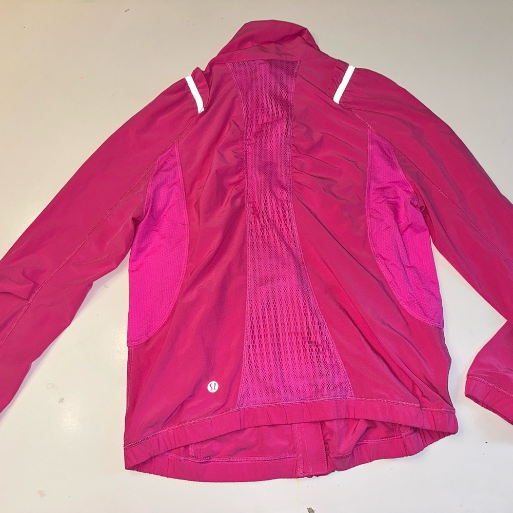 lululemon athletica Vibrant Pink Light Jacket Size 4 - Picture 6 of 7